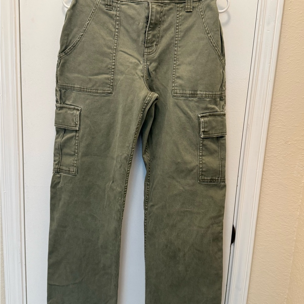 Hollister Women's Green Cargo Pants